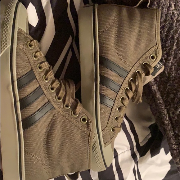 olive green high top adidas